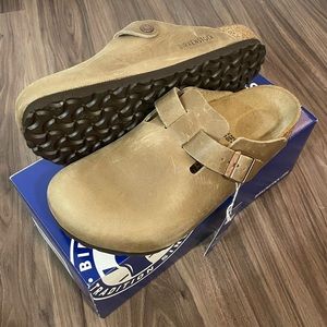 NWT Birkenstock Boston Women’s Size 39 (8 - 8.5)